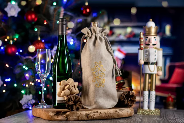 Lniany worek na alkohol z motywem świątecznym - różne warianty