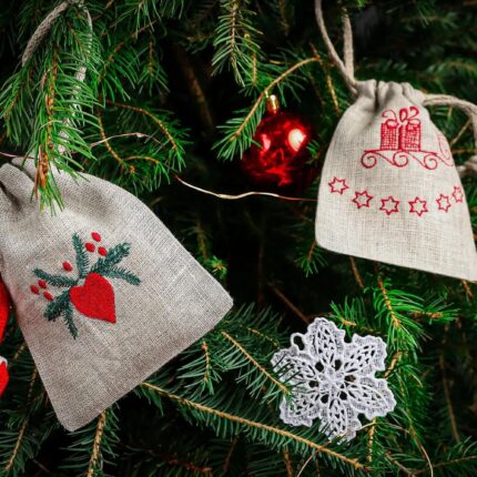 Lniany woreczek świąteczny prezentowy - różne warianty