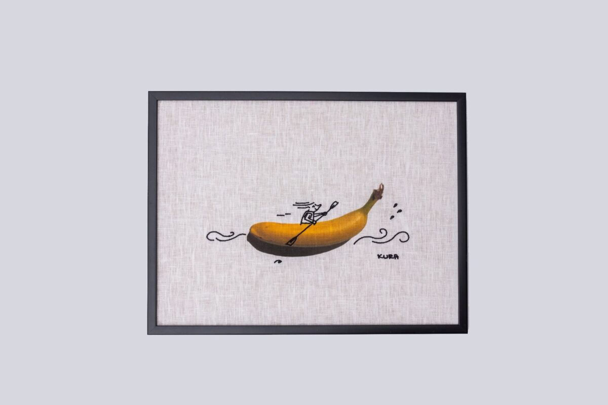 KURAże NA LNIE – obraz – bananowy kajak