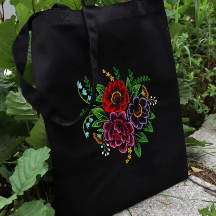 Torba bawełniana czarna zakupowa z haftem - kwiaty