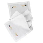 Bieżnik lniany biały z haftem - ostrokrzew