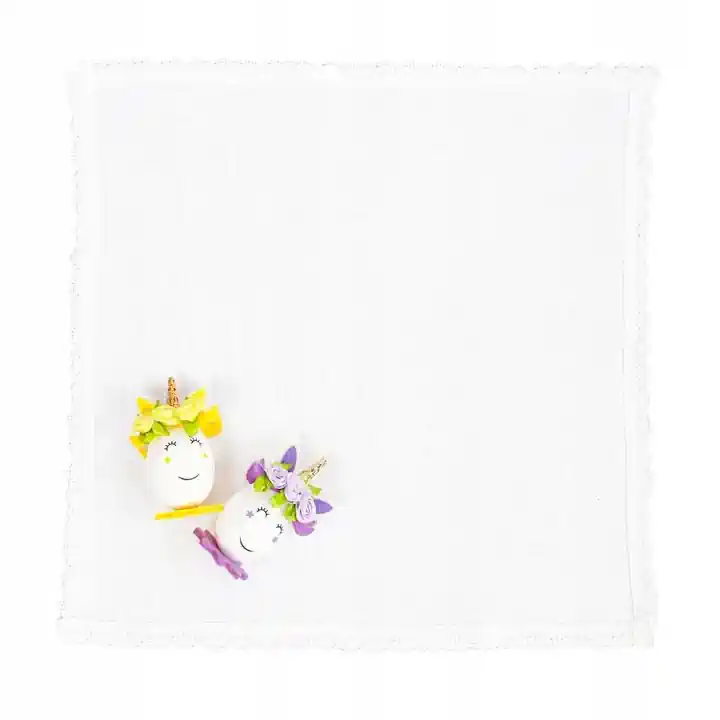 Lniana serwetka wielkanocna z koronką biała