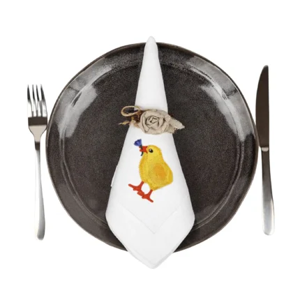 Serweta lniana biała z haftem wielkanocnym kurczaczek