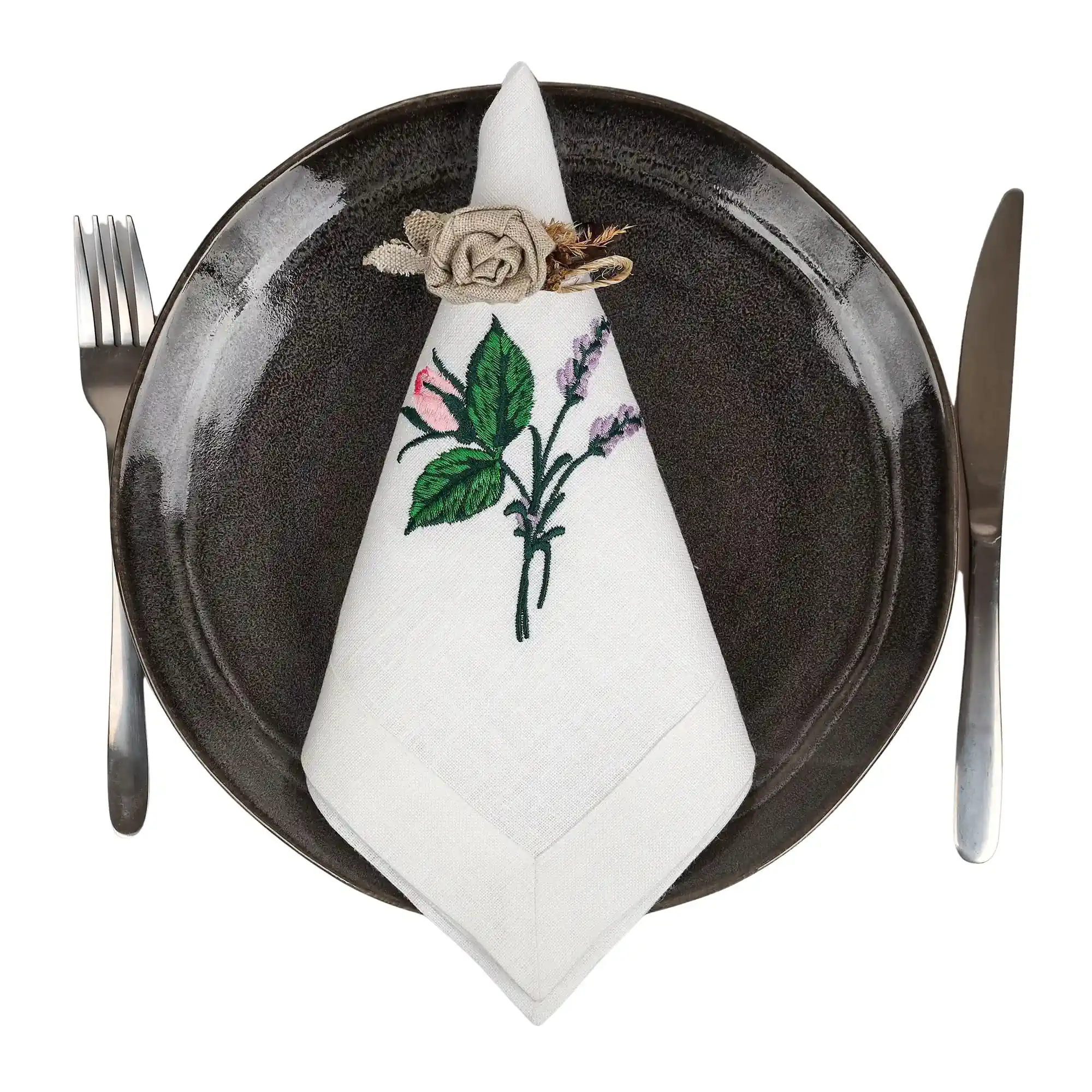 Serweta lniana biała z haftem róży z lawendą