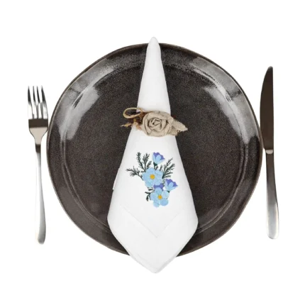 Serweta lniana biała z haftem niezapominajka